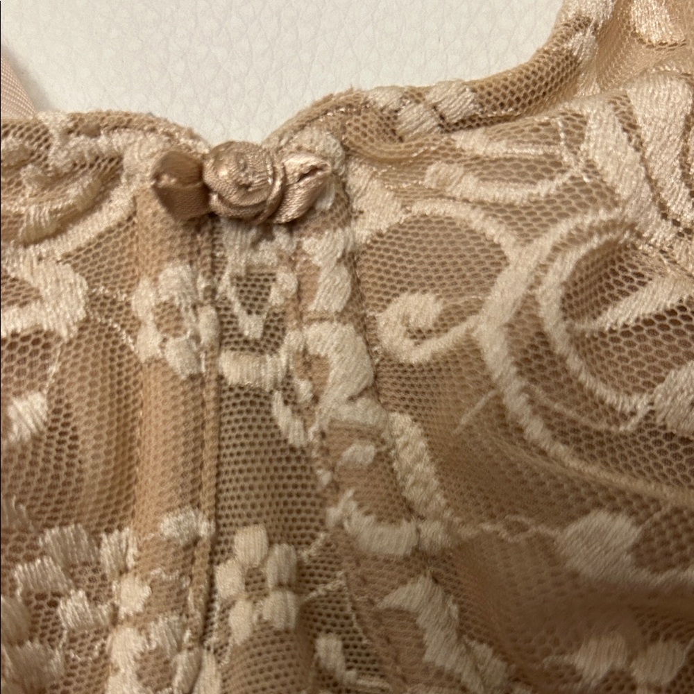 Cacique Beige Lace Underwire Bra - Picture 5 of 5